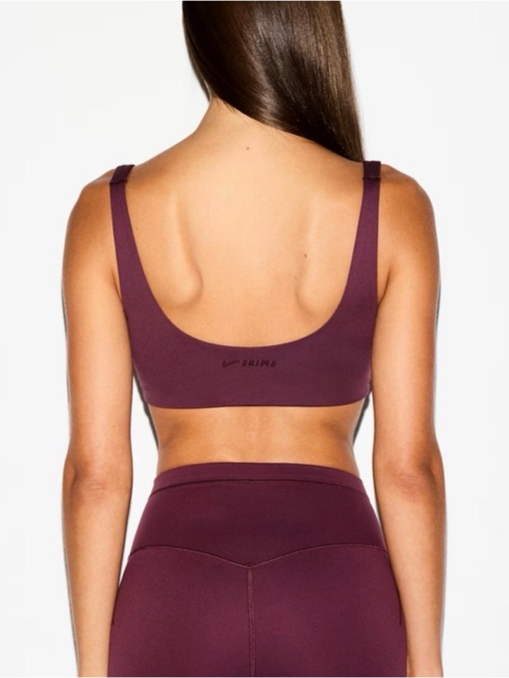 Nike skims Matte Scoop Neck Bra currant - Picture 3 of 5